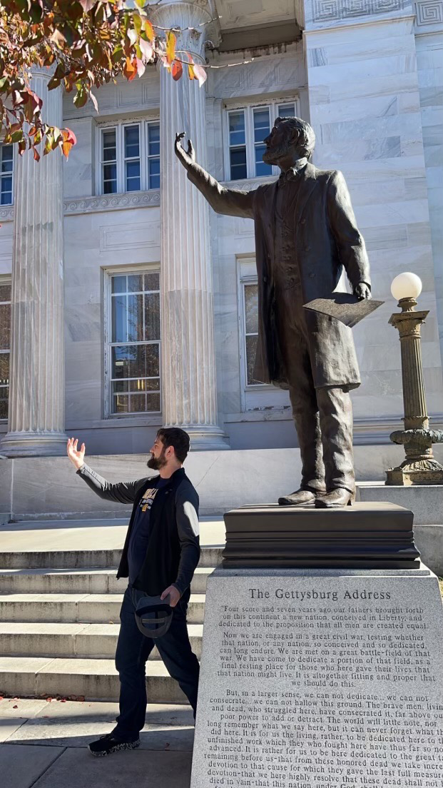 Nick posing next to Gettysburg statue.